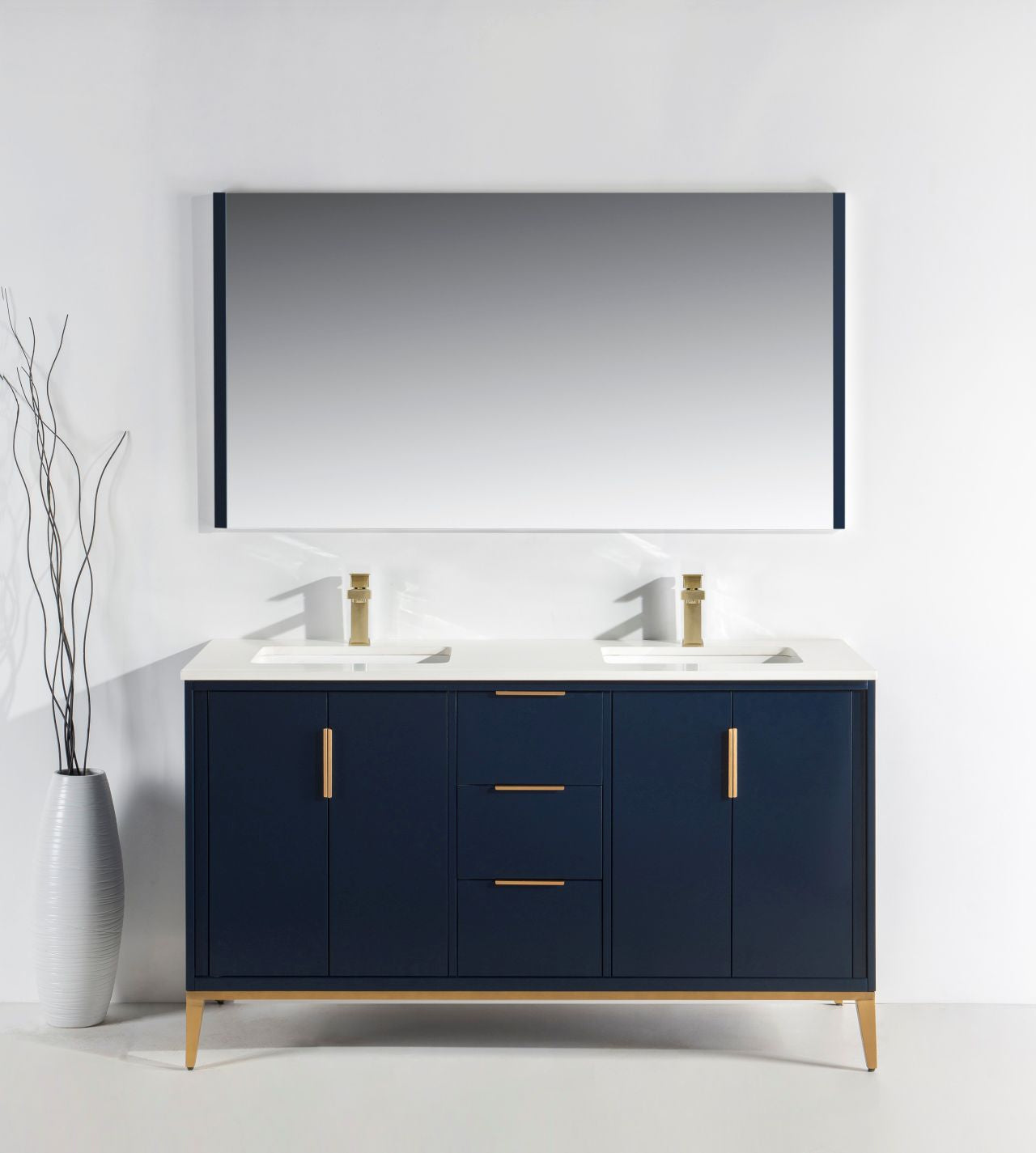 Modern Divani Vanity with Quartz Countertop